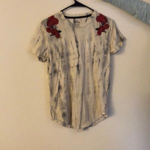 Hollister curved hem tee